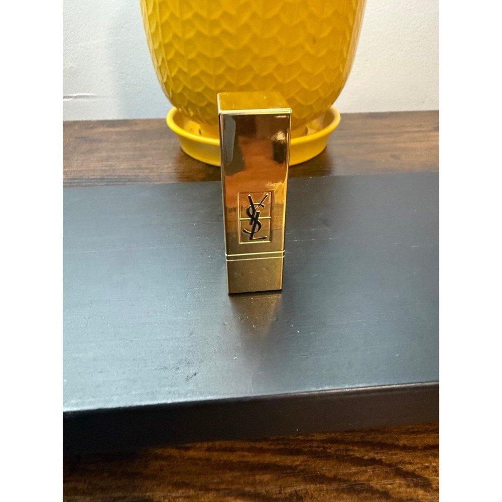 Yves Saint Laurent YSL 70 Rouge Pur Couture Satin Lipstick new